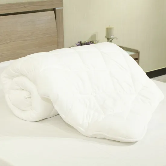 Hypoallergenic Home Textile Full Queen Size Pongee Fiber Quilt Duvet for All Season 